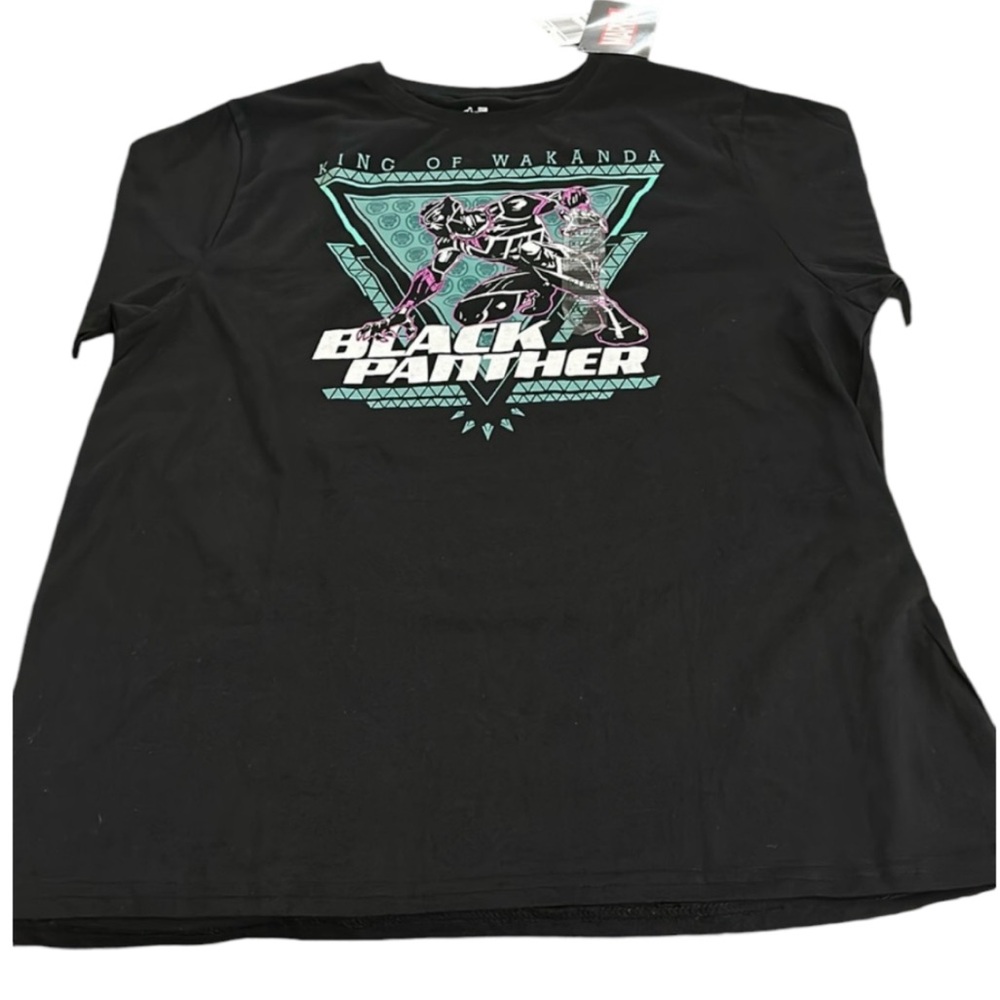 Marvels- Black Panther graphic short sleeve shirt size XL P2P 22 unisex